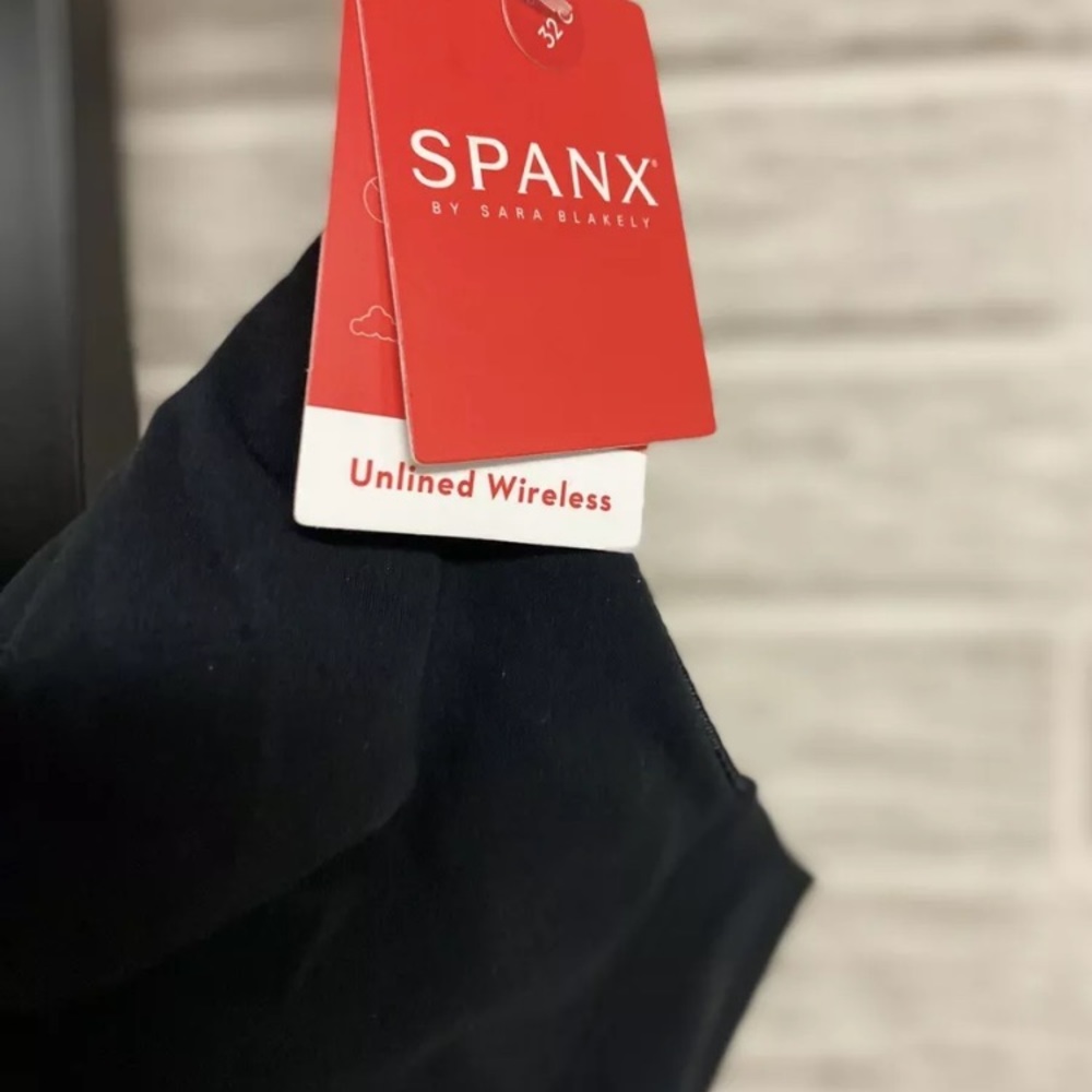 SALE NWT Spanx The Nudist Bra 32C